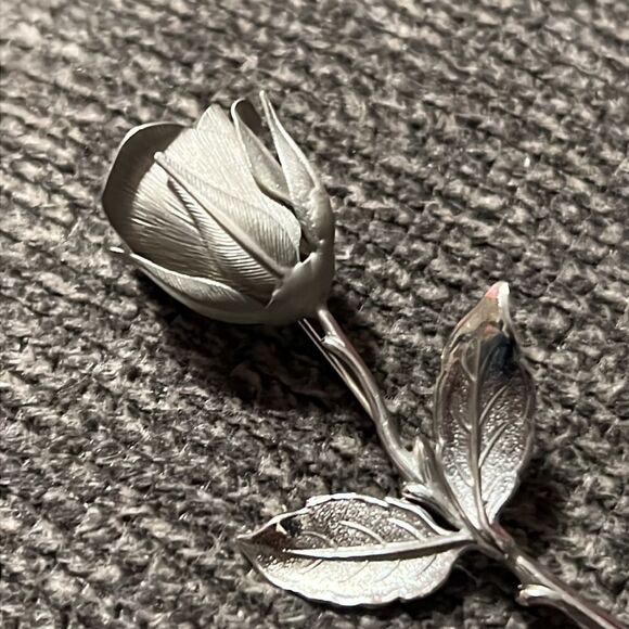 Vintage Long-stem Open ROSE Brooch Pin Silver tone Metal - Picture 3 of 5
